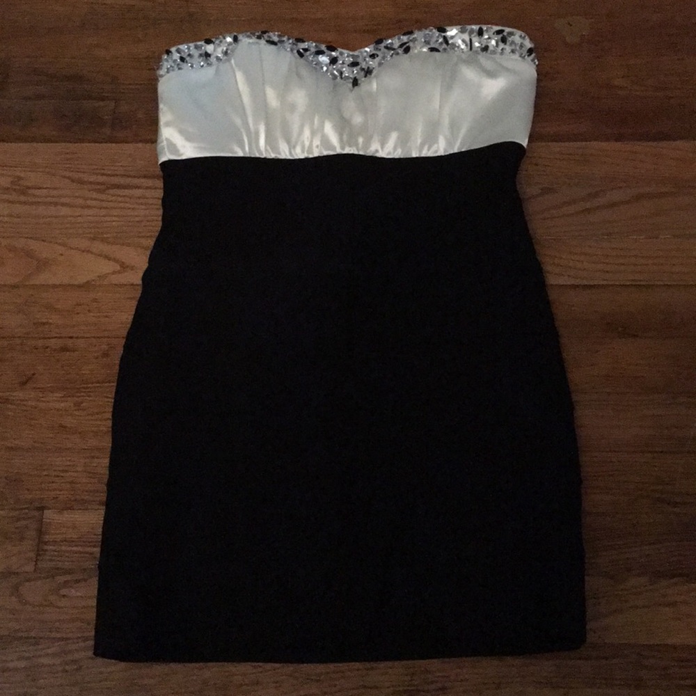 Black and white dress